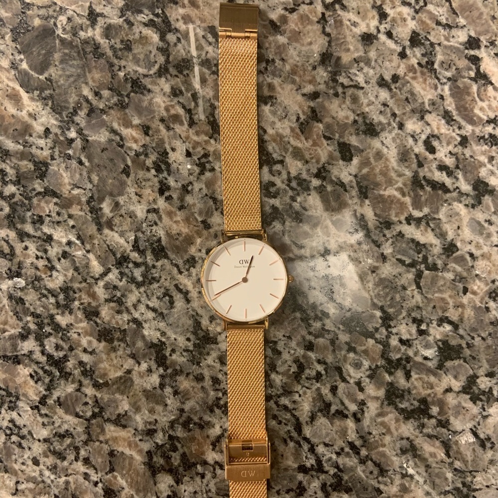 Daniel Wellington Classic Petite Melrose Watch